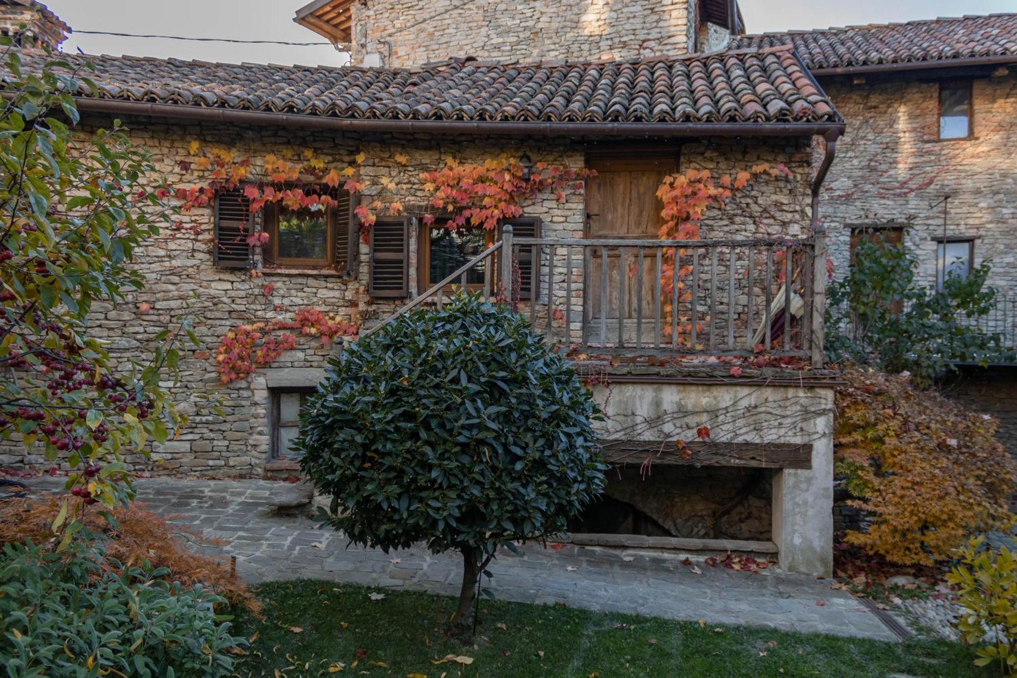 Number 10 Locanda B&B Belvedere Langhe 외부 사진