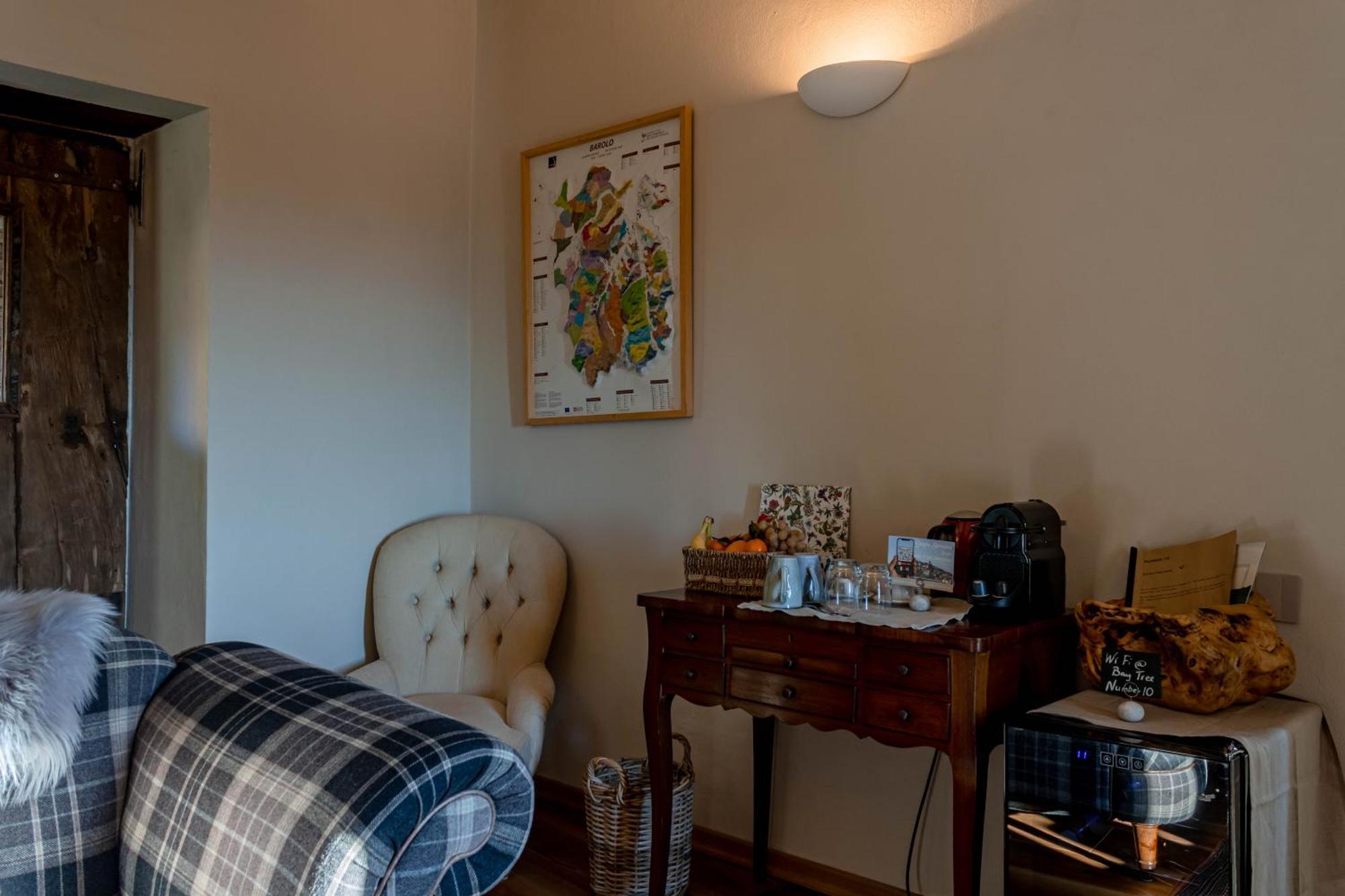 Number 10 Locanda B&B Belvedere Langhe 외부 사진